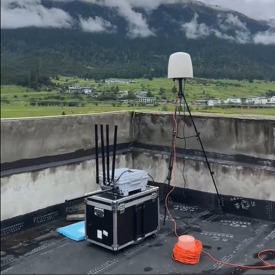 Radar d'alerte à basse altitude LT-Ku07 + équipement d'intégration de contre-mesures de positionnement des drones de la série LT-UDA (facultatif)