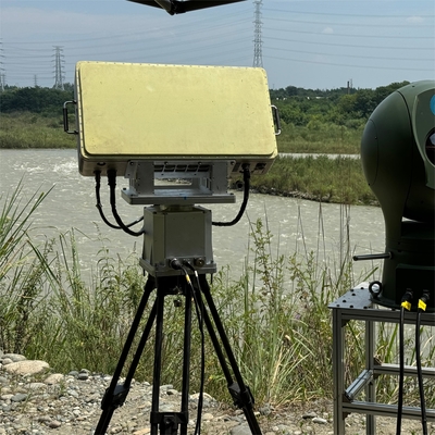 Radar à basse altitude à bande X, radar à phase active pour la détection de drones.